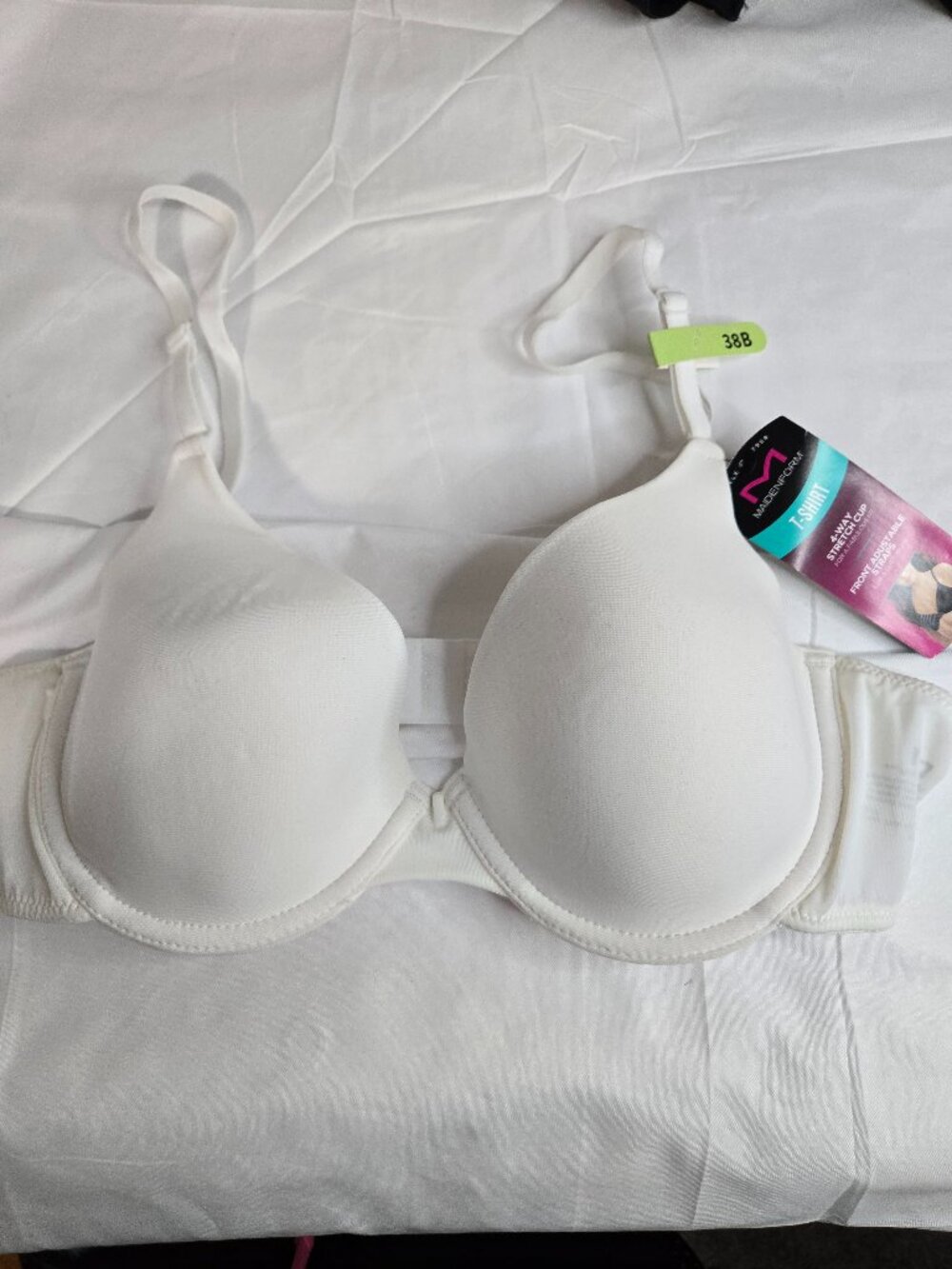 Maidenform 38B white 4 way stretch T-shirt bra front adjustable straps